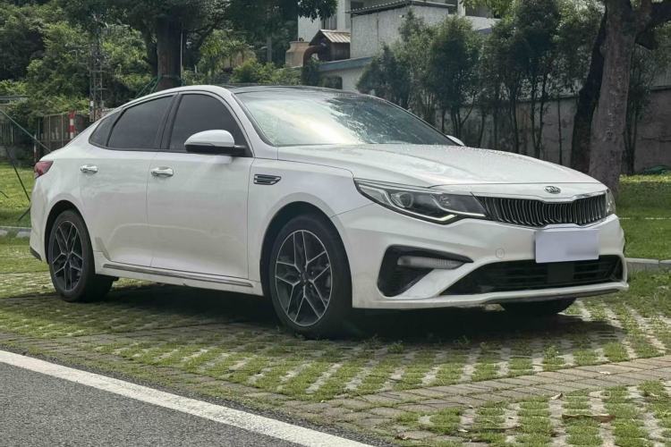Used Kia K5 2019 Pro 2.0L Automatic Luxury Version China VI Standard Front Right 45 Deg