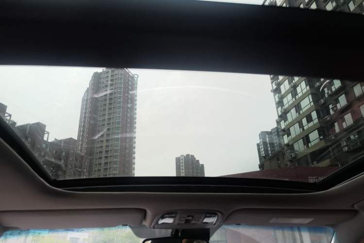 Used Kia K5 2019 Pro 2.0L Automatic Luxury Edition China V Standard Headliner