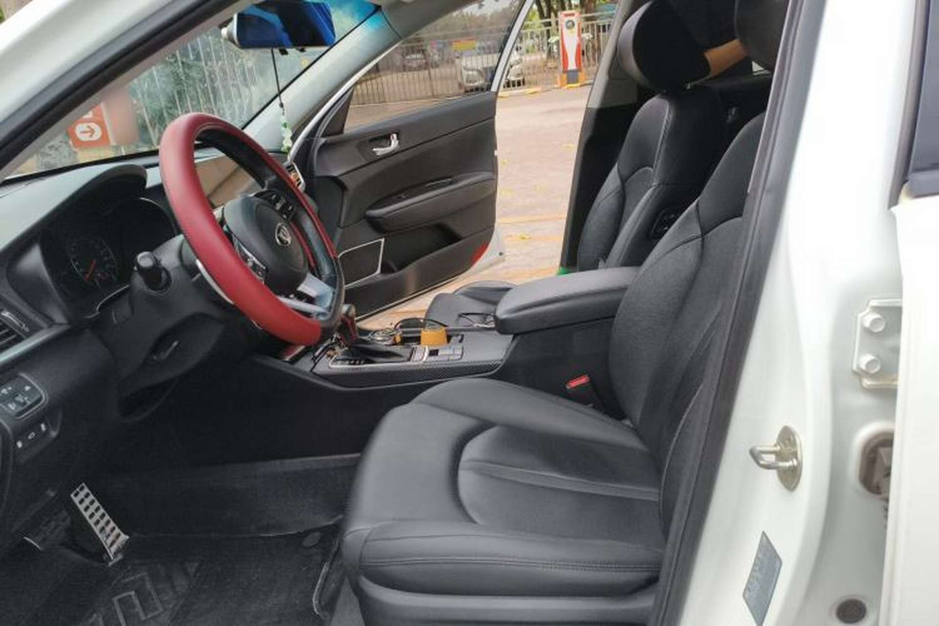 Used Kia K5 2019 Pro 1.6T Automatic Luxury Edition China V Standard Left Front Seat