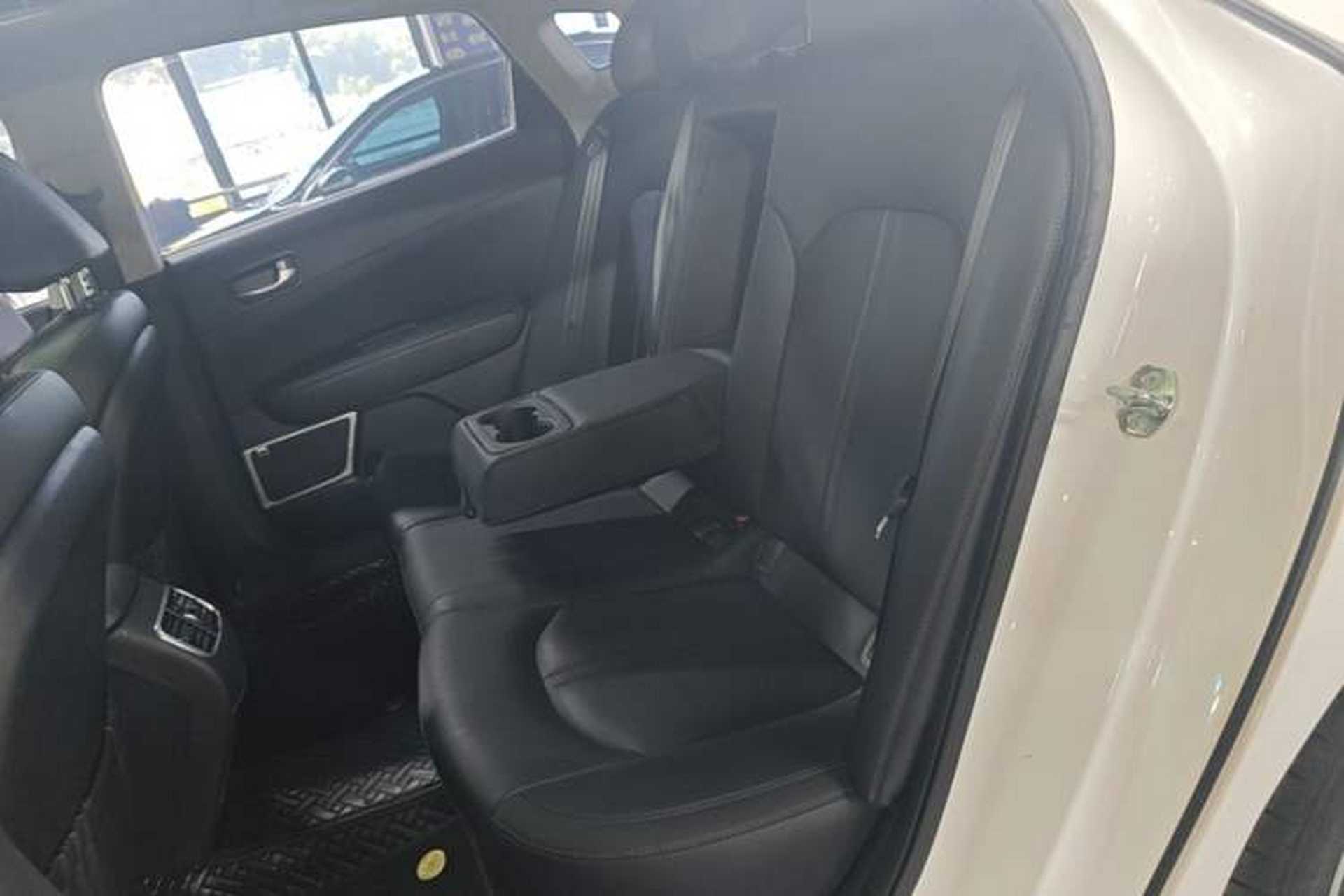 Used Kia K5 2019 Pro 1.6T Automatic Luxury Edition China VI Standard Left Rear Seat