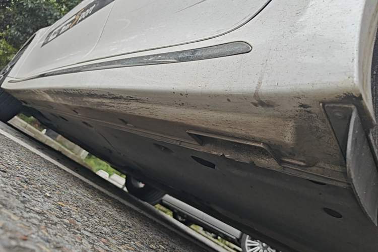 Used Kia K5 2019 Pro 2.0L Automatic Luxury Edition China V Standard Left Side Sill