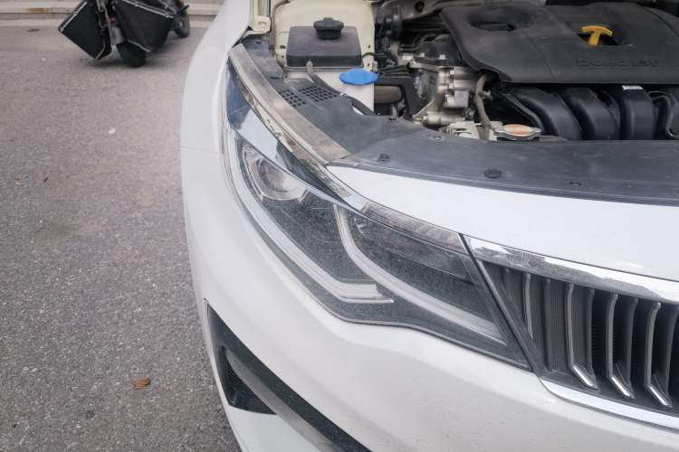 Used Kia K5 2019 Pro 2.0L Automatic Luxury Edition China V Standard Right Front Headlight
