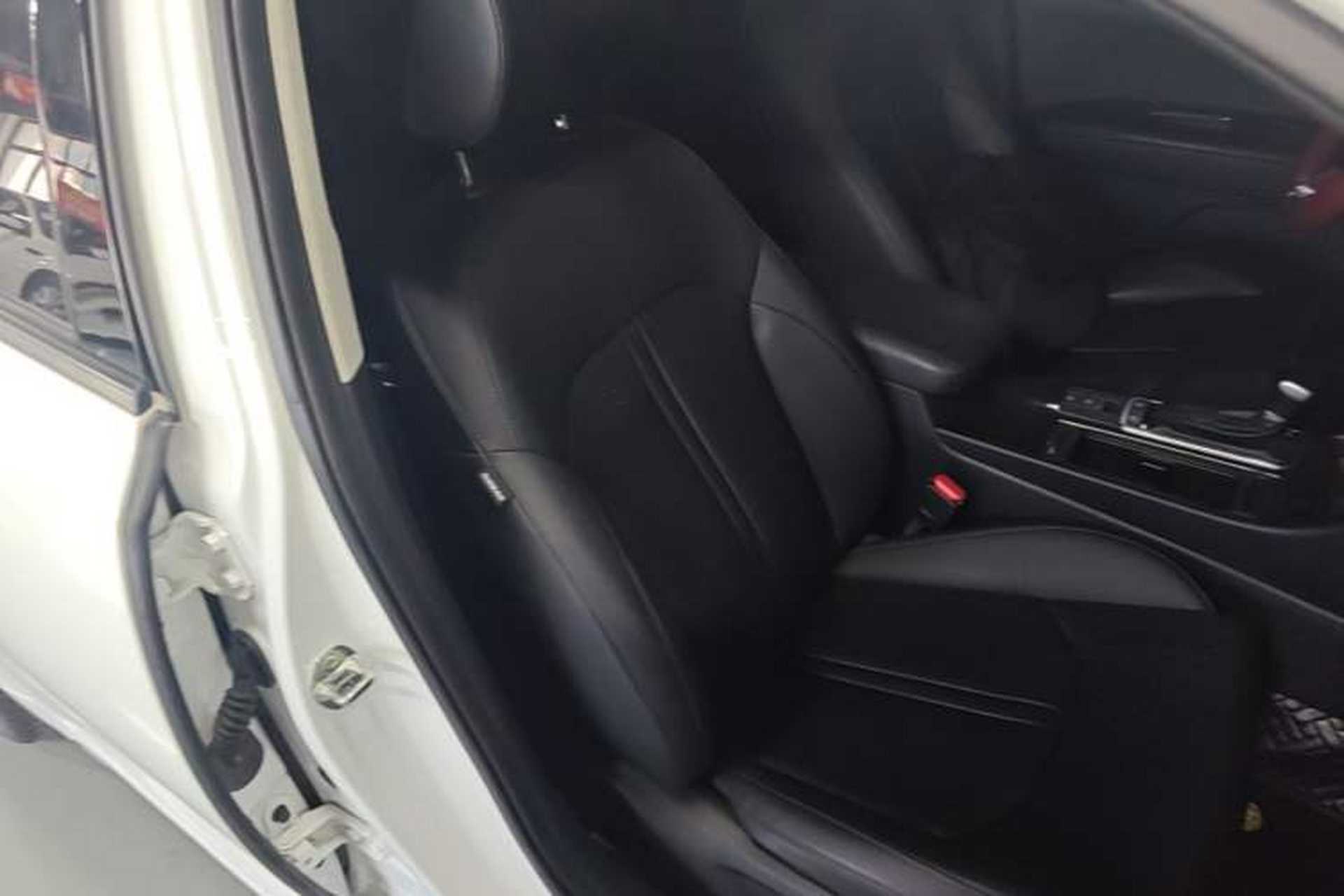 Used Kia K5 2019 Pro 1.6T Automatic Luxury Edition China VI Standard Right Front Seat