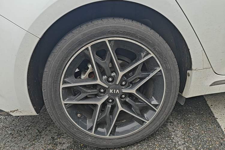 Used Kia K5 2019 Pro 2.0L Automatic Luxury Edition China V Standard Right Rear Wheel Hub