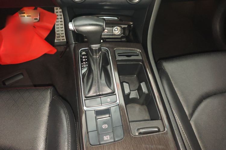 Used Kia K5 2019 Pro 1.6T Automatic Luxury Edition China V Standard Gear Lever