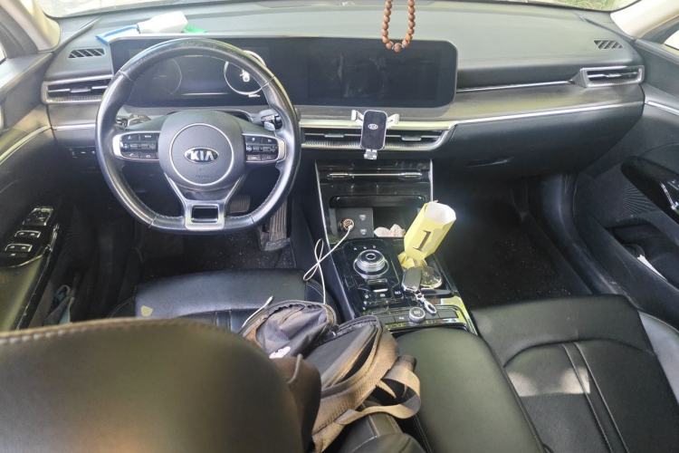 Used Kia K5 2020 270T CVVD Luxury Tech Edition Center Console