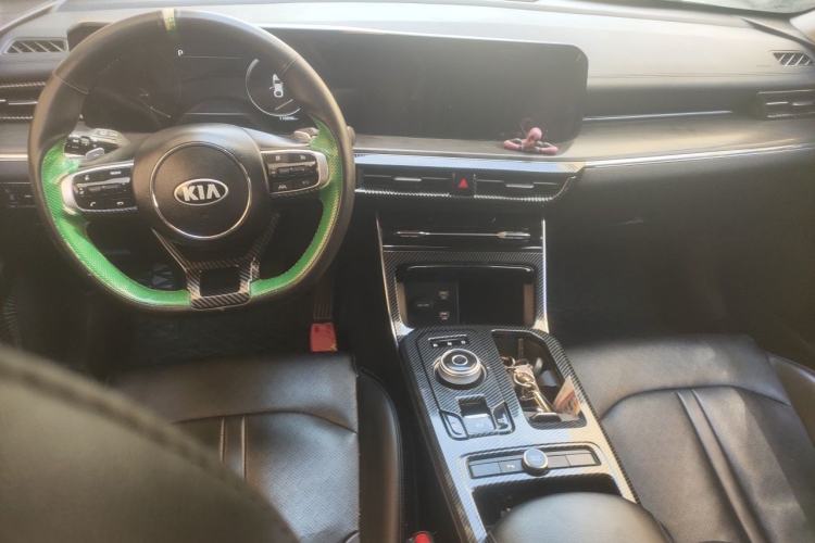 Used Kia K5 2020 270T CVVD Luxury Tech Edition Center Console