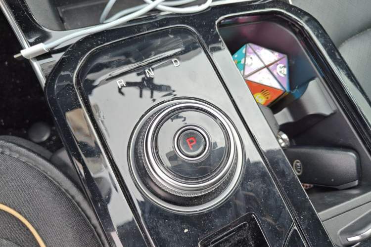 Used Kia K5 2020 270T CVVD Luxury Tech Edition Gear Lever