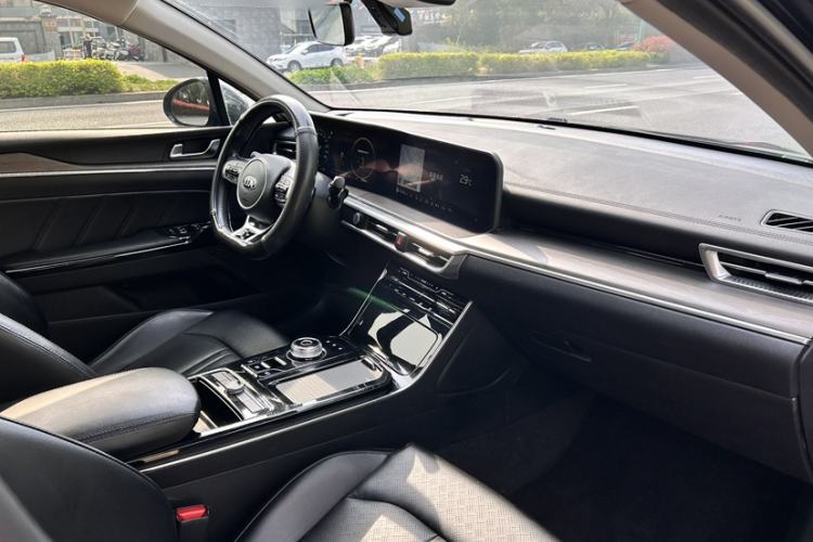 Used Kia K5 2020 270T CVVD Luxury Tech Edition Interior 6