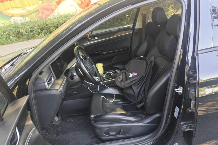 Used Kia K5 2020 270T CVVD Luxury Tech Edition Left Front Seat