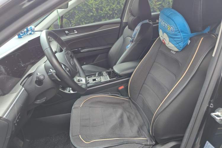 Used Kia K5 2020 270T CVVD Luxury Tech Edition Left Front Seat