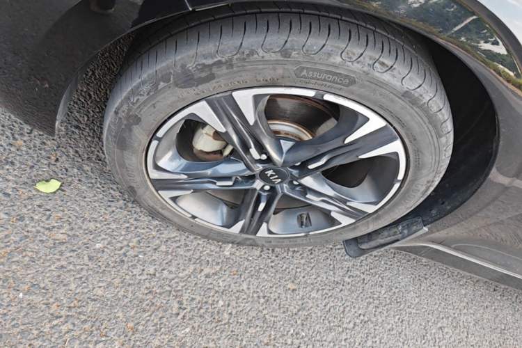 Used Kia K5 2020 270T CVVD Luxury Tech Edition Left Front Wheel Hub