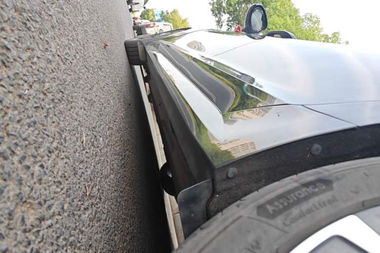Used Kia K5 2020 270T CVVD Luxury Tech Edition Left Side Sill