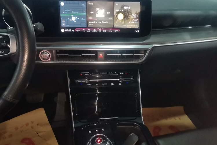 Used Kia K5 2020 380T GT-Line Prestige Tech Edition Audio And AC Panel