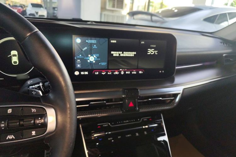 Used Kia K5 2020 380T GT-Line Flagship Edition Audio And AC Panel