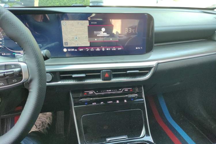 Used Kia K5 2020 380T GT-Line Prestige Tech Edition Audio And AC Panel