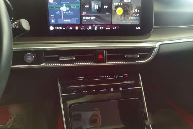 Used Kia K5 2020 270T CVVD Luxury Edition Audio And AC Panel