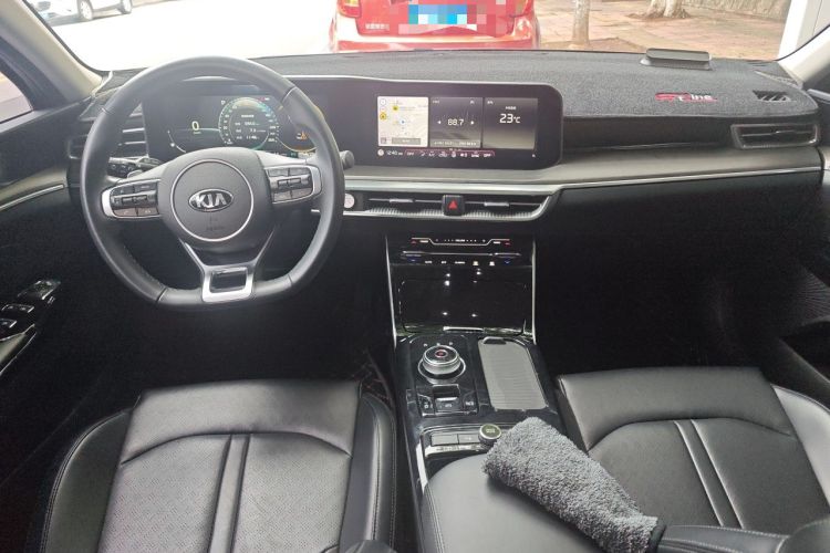Used Kia K5 2020 270T CVVD Luxury Tech Edition Center Console