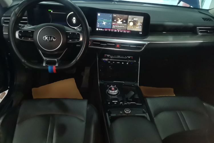 Used Kia K5 2020 380T GT-Line Prestige Tech Edition Center Console