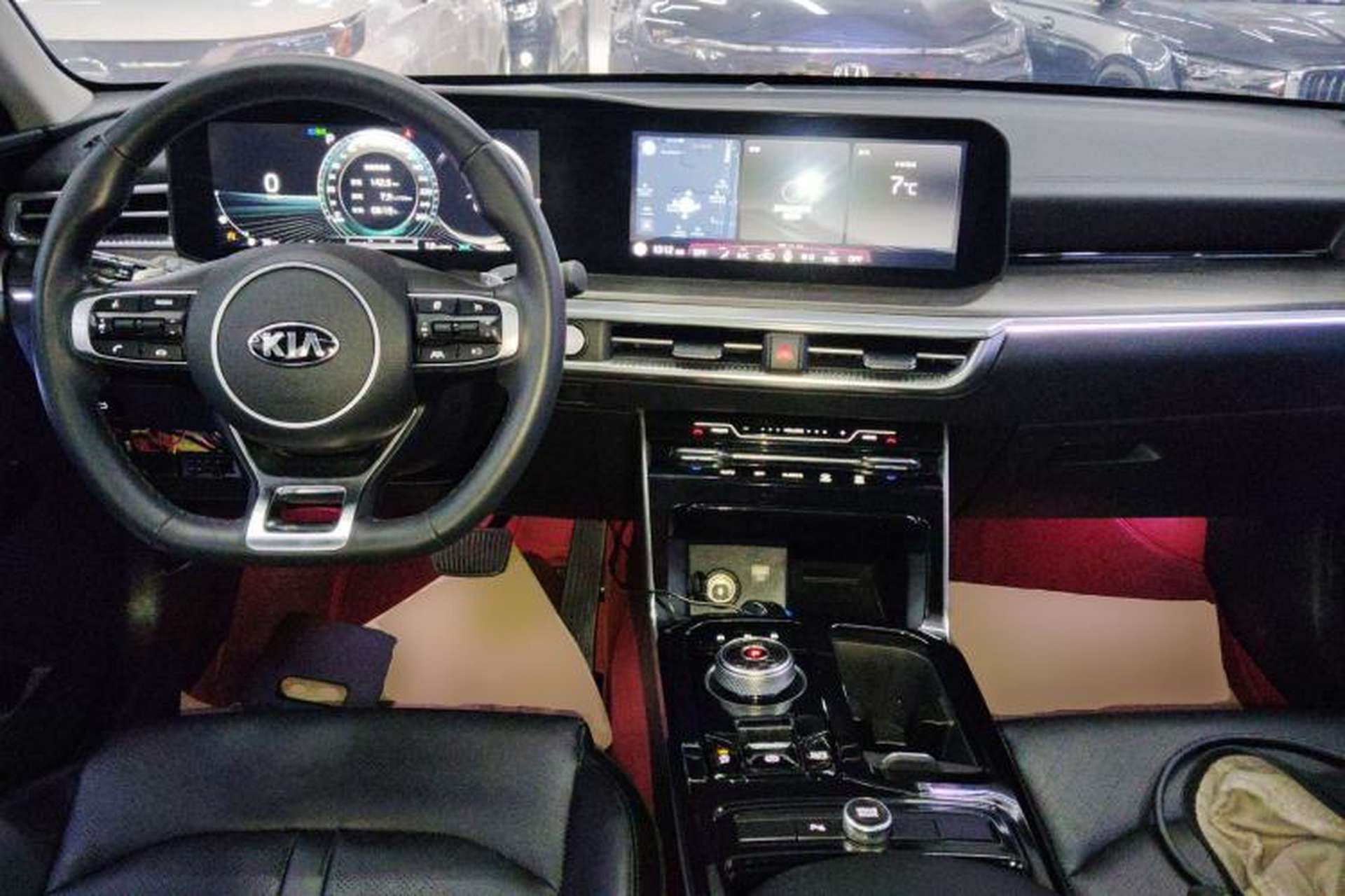 Used Kia K5 2020 270T CVVD Luxury Tech Edition Center Console