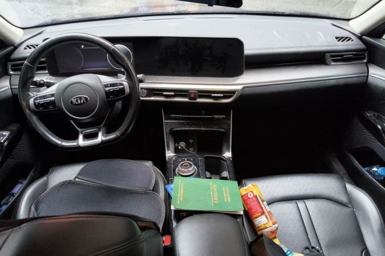 Used Kia K5 2020 270T CVVD Luxury Tech Edition Center Console