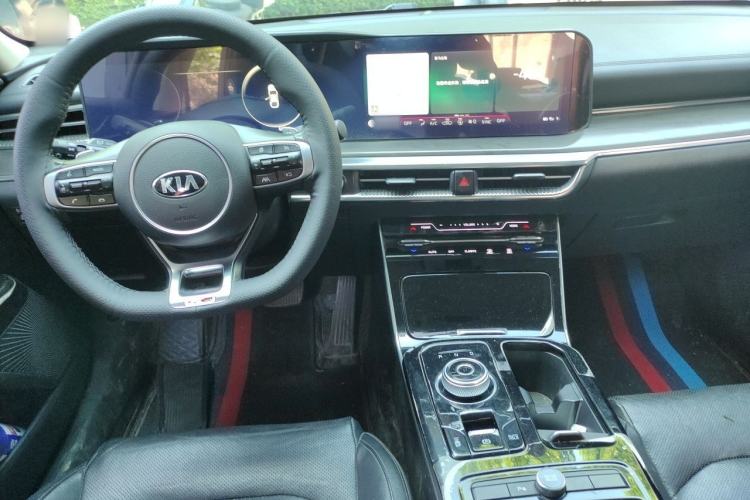 Used Kia K5 2020 380T GT-Line Prestige Tech Edition Center Console