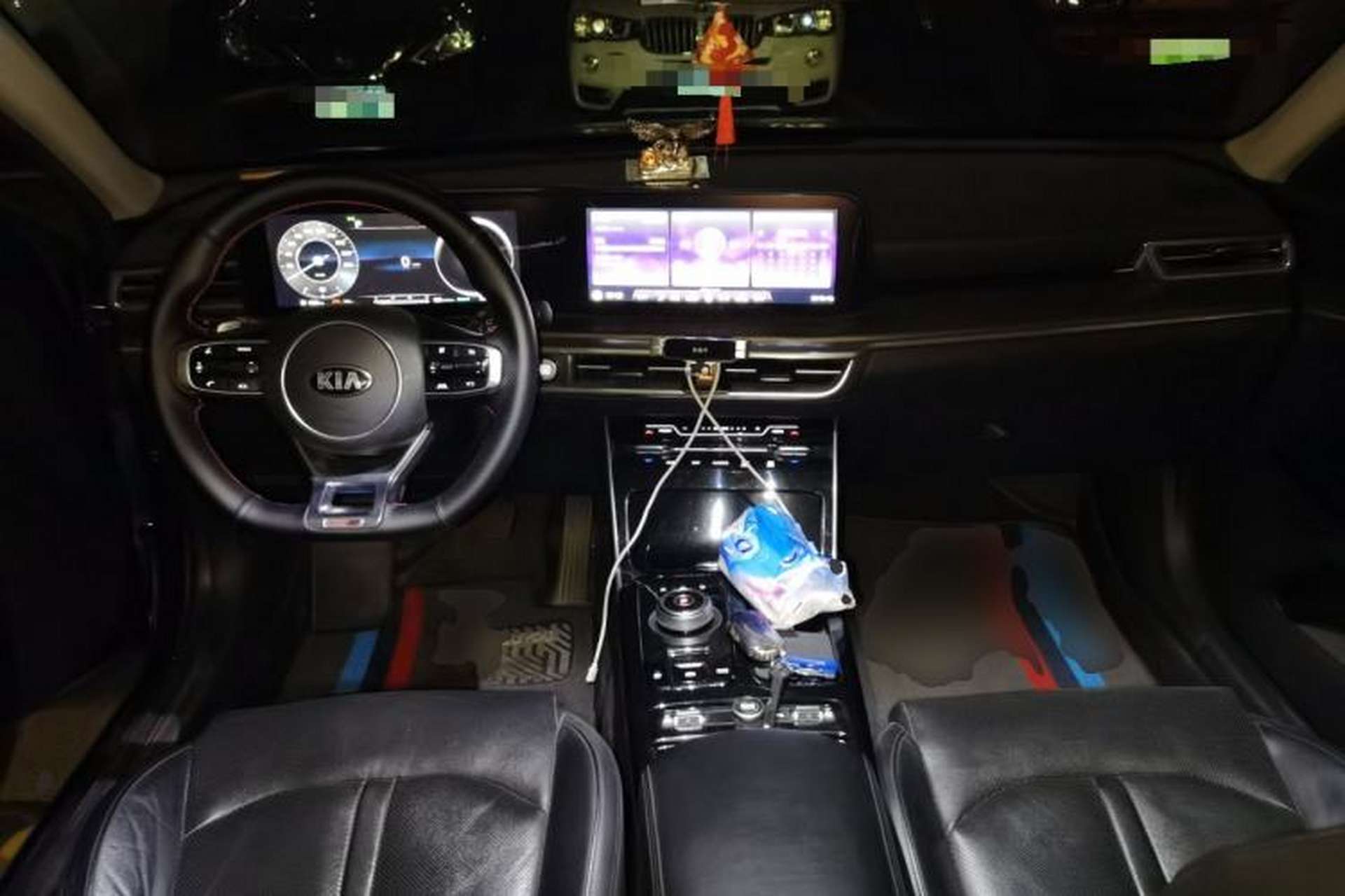 Used Kia K5 2020 380T GT-Line Prestige Tech Edition Center Console