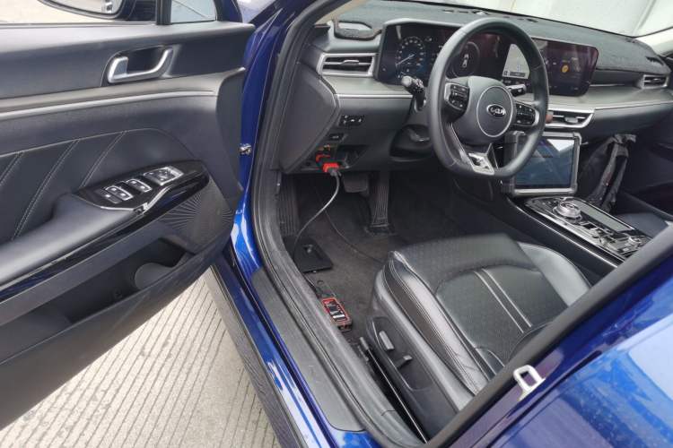 Used Kia K5 2020 270T CVVD Luxury Tech Edition Driver Seat