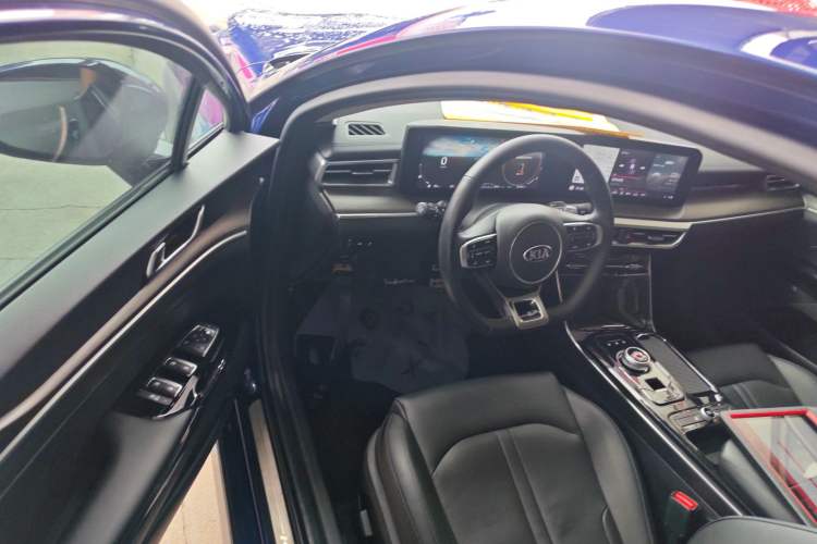 Used Kia K5 2020 270T CVVD Luxury Tech Edition Driver Seat