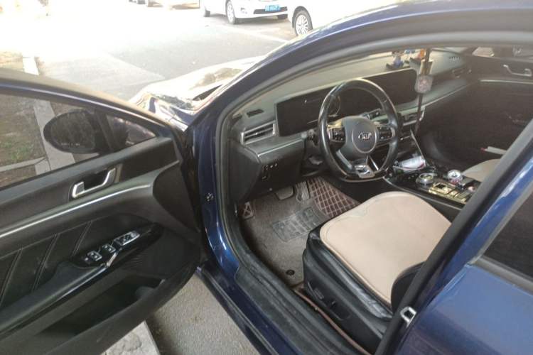 Used Kia K5 2020 270T CVVD Luxury Edition Driver Seat
