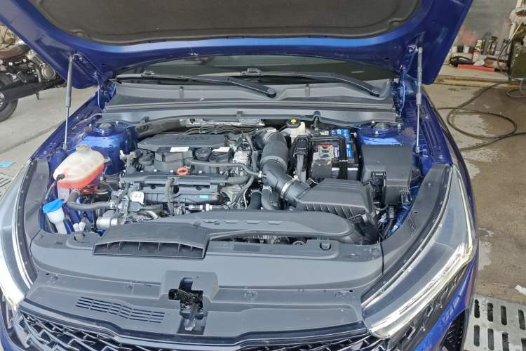 Used Kia K5 2020 270T CVVD Luxury Tech Edition Engine Bay