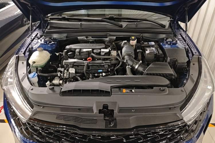 Used Kia K5 2020 270T CVVD Luxury Edition Engine Bay