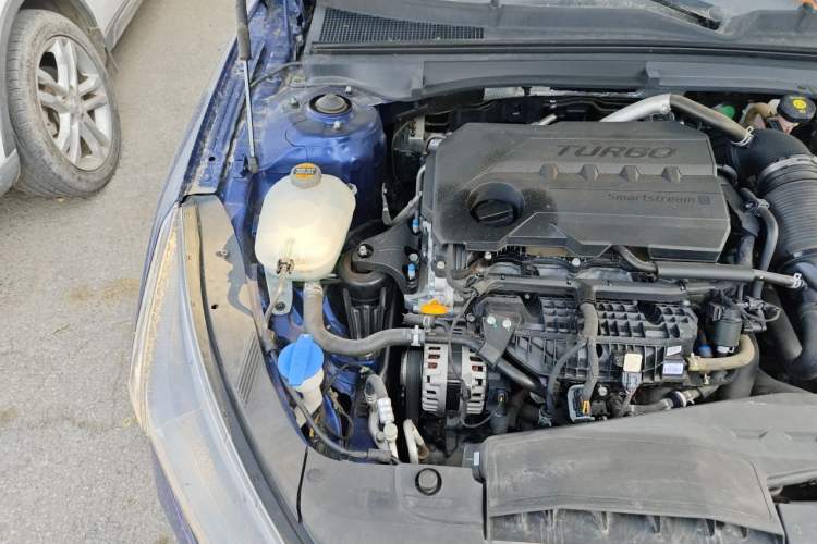 Used Kia K5 2020 380T GT-Line Premium Edition Engine Bay Right