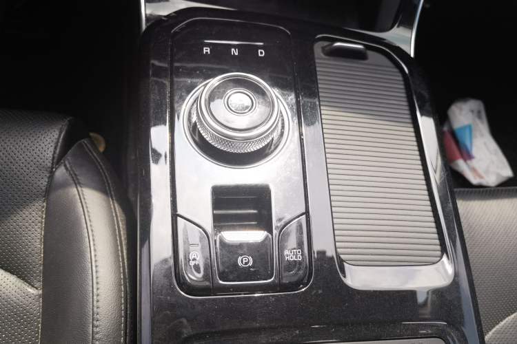 Used Kia K5 2020 380T GT-Line Flagship Edition Gear Lever
