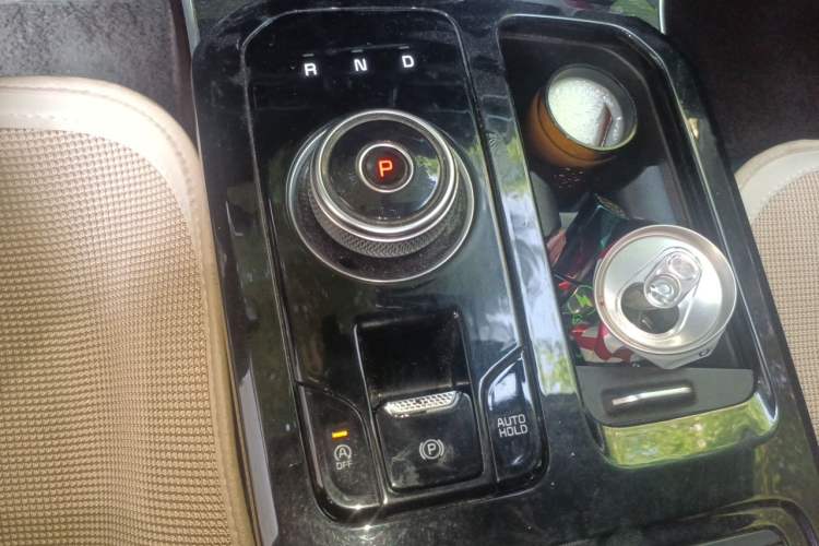 Used Kia K5 2020 270T CVVD Luxury Edition Gear Lever