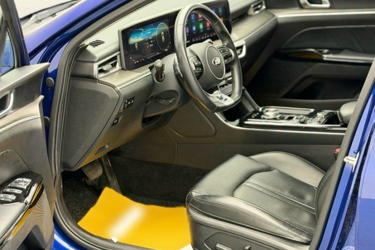 Used Kia K5 2020 270T CVVD Luxury Tech Edition Interior 2