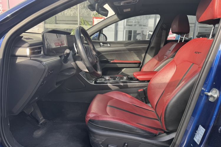 Used Kia K5 2020 380T GT-Line Premium Edition Interior 6