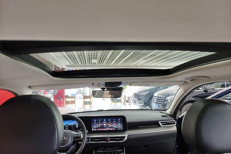 Used Kia K5 2020 380T GT-Line Flagship Edition Interior 8