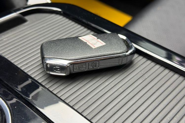 Used Kia K5 2020 270T CVVD Luxury Tech Edition Interior 8