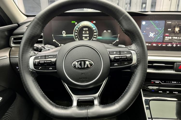 Used Kia K5 2020 270T CVVD Luxury Tech Edition Interior 9
