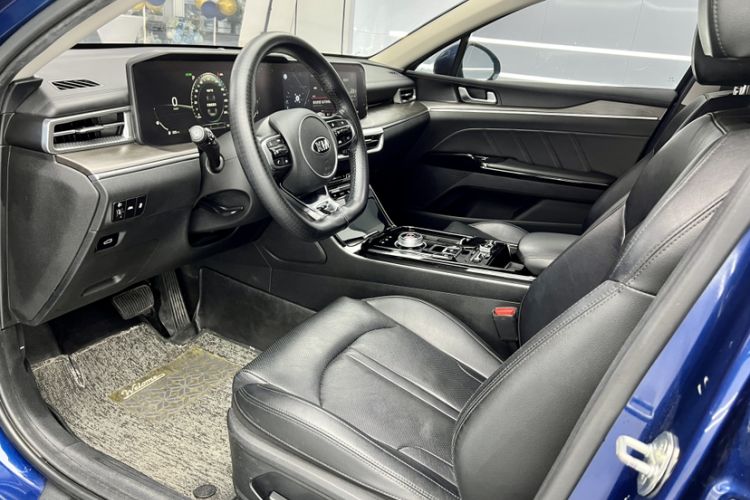 Used Kia K5 2020 270T CVVD Luxury Tech Edition Left Front Seat