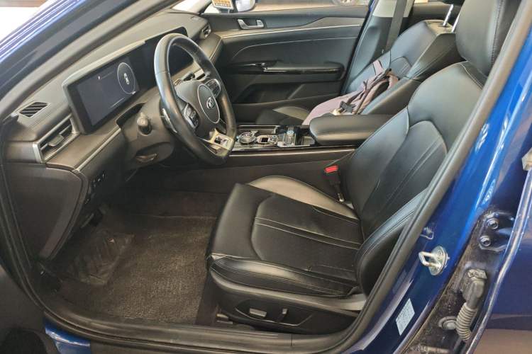 Used Kia K5 2020 270T CVVD Luxury Tech Edition Left Front Seat