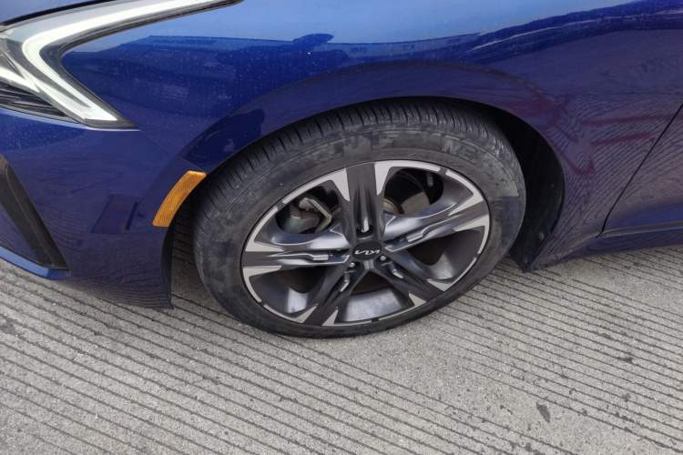 Used Kia K5 2020 270T CVVD Luxury Tech Edition Left Front Wheel Hub