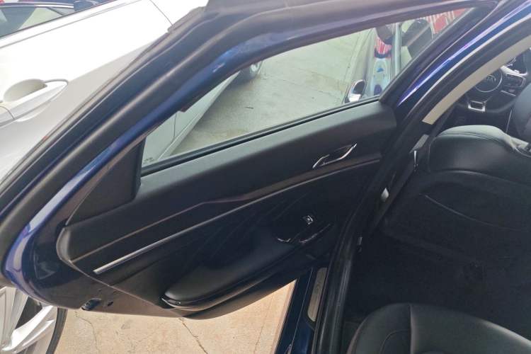Used Kia K5 2020 270T CVVD Luxury Tech Edition Left Rear Door Interior