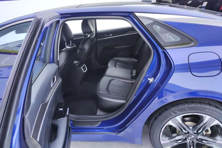 Used Kia K5 2020 270T CVVD Luxury Tech Edition Left Rear Seat