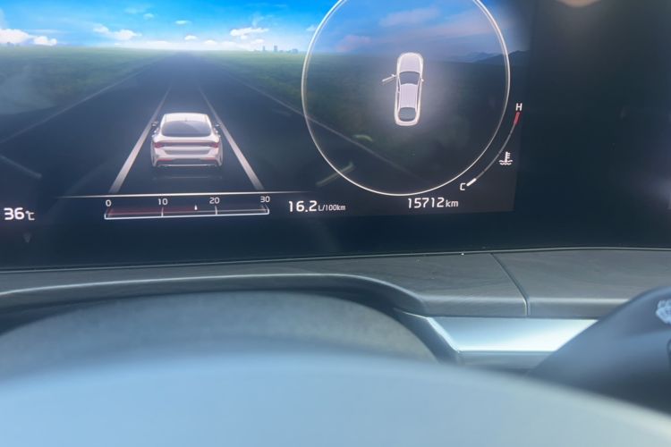 Used Kia K5 2020 380T GT-Line Prestige Tech Edition Odometer Close Up