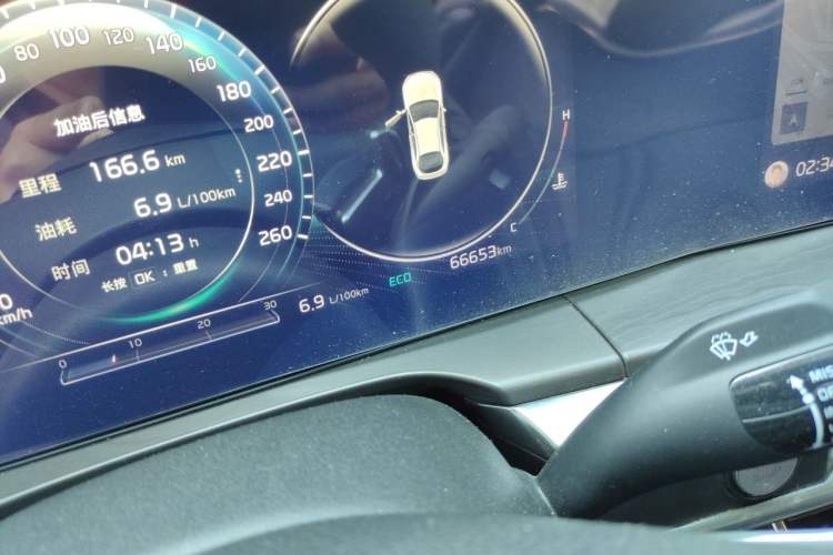 Used Kia K5 2020 380T GT-Line Prestige Tech Edition Odometer Close Up