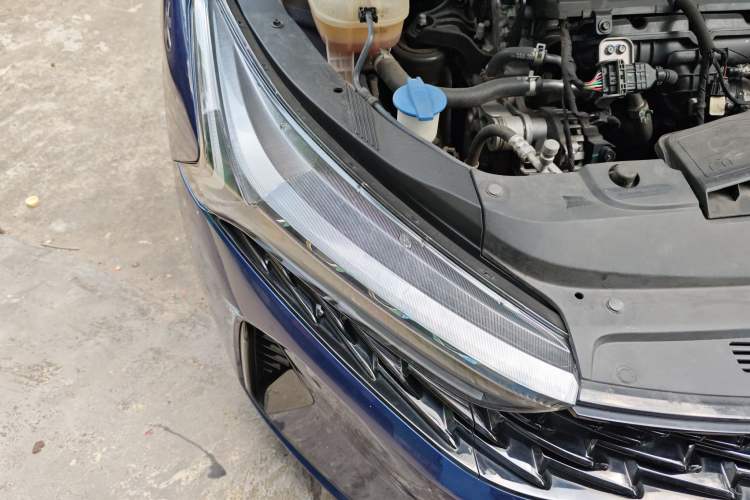 Used Kia K5 2020 270T CVVD Luxury Edition Right Front Headlight