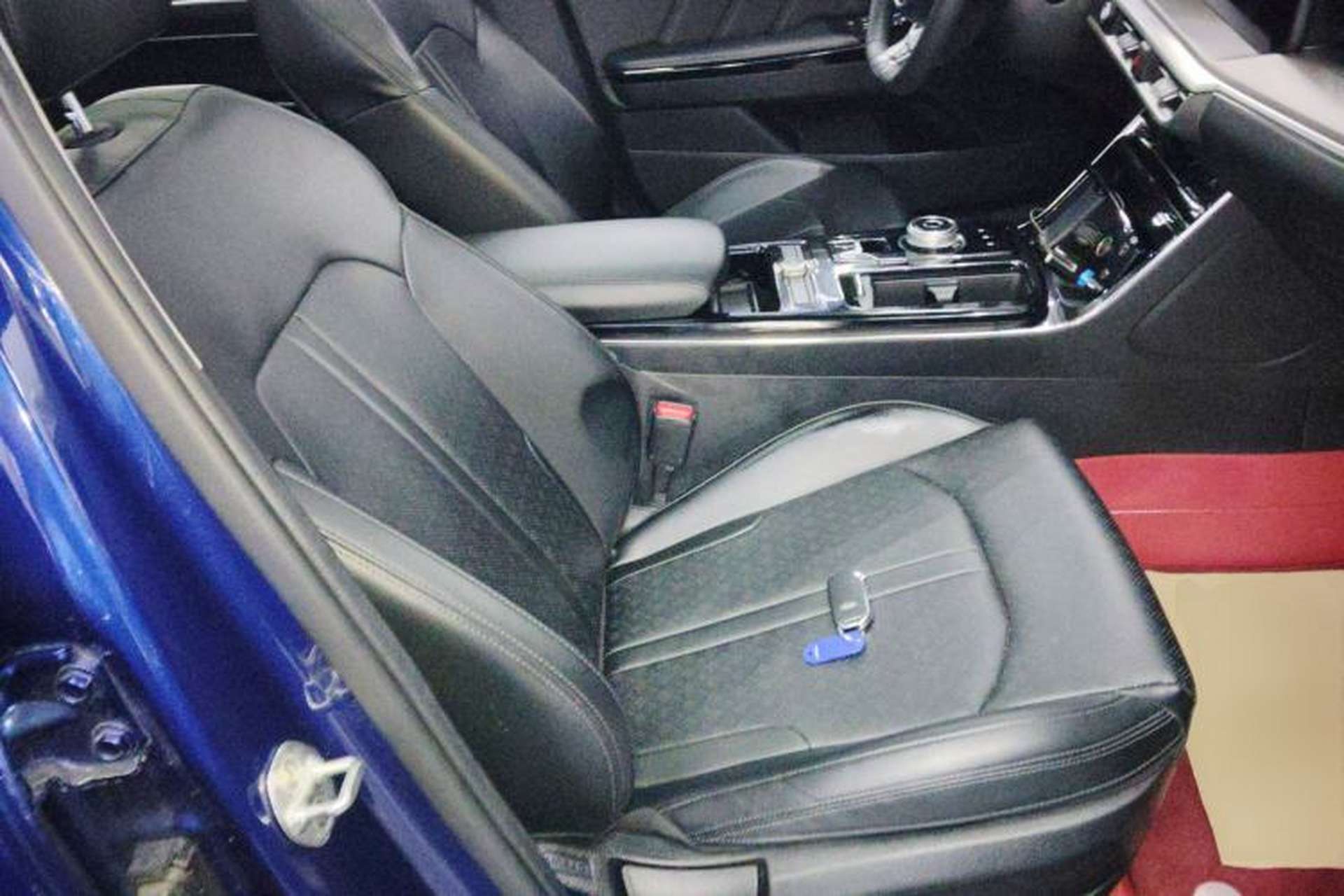 Used Kia K5 2020 270T CVVD Luxury Tech Edition Right Front Seat