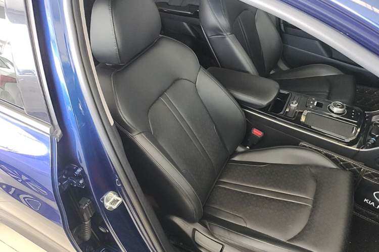 Used Kia K5 2020 270T CVVD Fashion Edition Right Front Seat